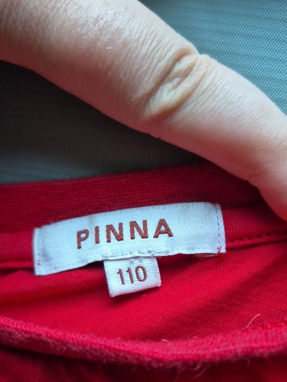 Bold Red Cropped Top - Picture 2 of 3